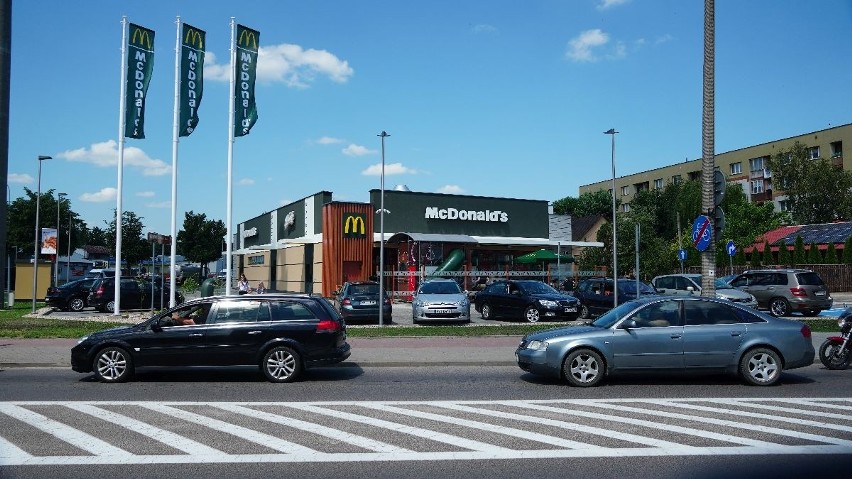 Otwarcie restauracji McDonalds w Bielsku Podlaskim przyciągnęło tłumy mieszkańców [ZDJĘCIA]