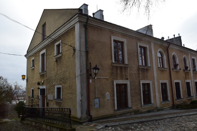 Po śmierci literata przez parę lat w pomieszczeniach jego mieszkania znajdowało się Muzeum Literatury im. Jarosława Iwaszkiewicza zwane "Iwaszkiewiczówką". Placówka działała do 2002 roku i była częścią Muzeum Okręgowego, a obecnie Zamkowego.