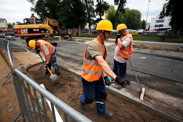 Bydgoscy drogowcy nie chcą mówić o opóźnieniach w remoncie Chodkiewicza, mimo że zgodzili się na korektę terminów