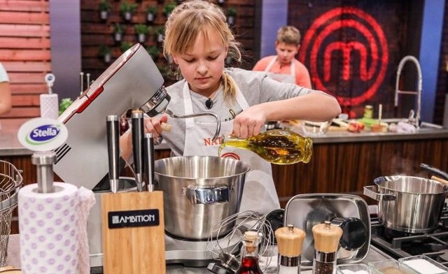 Natalia Tokarska podczas występu w czwartej edycji MasterChef Junior.