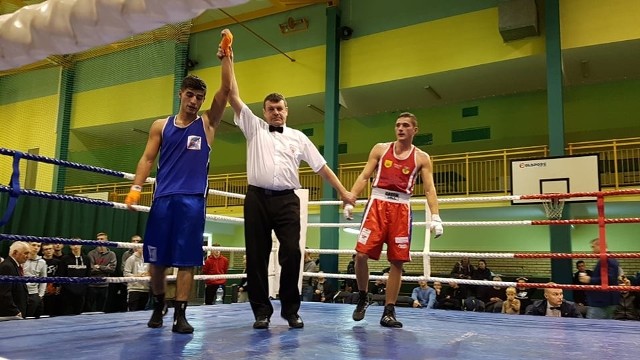 Ismail Kagermanov z BKB Boxing Production triumfował wśród młodzieżowców w wadze 69 kg