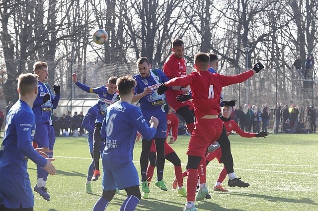 W powietrznym pojedynku Daniel Tanżyna 