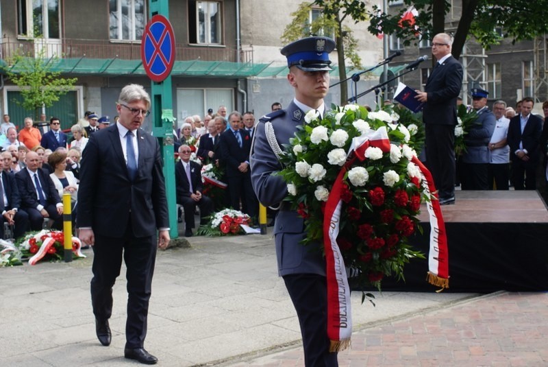 Rozbrzmiała syrena z poznańskich zakładów im. Hipolita...