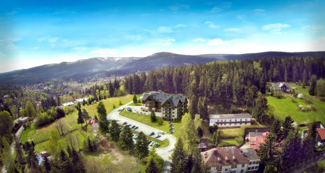 W Szklarskiej Porębie powstaje nowy aparthotel - Czarny Kamień Resort &amp; SPA.