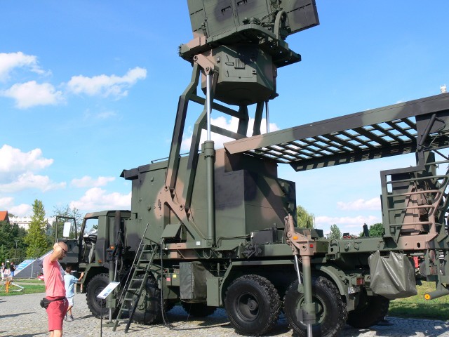 Bardzo dużym zainteresowaniem cieszył się sprzęt wojskowy zademonstrowany przez żołnierzy z 3. Sandomierskiego Batalionu Radiotechnicznego.
