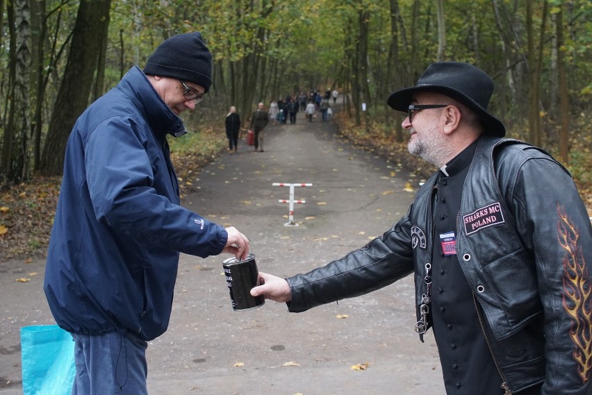 Wszystkich Świętych w Poznaniu: Trwa zbiórka na Rossę - 1...