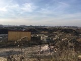 Odpady z krakowskiej firmy przywieziono do Będzina. Kiedy znikną?