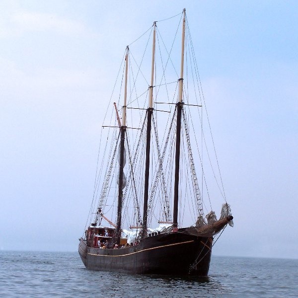Kidd porzucił okręt w rejonie Karaibów i wyruszył do Nowego Jorku.