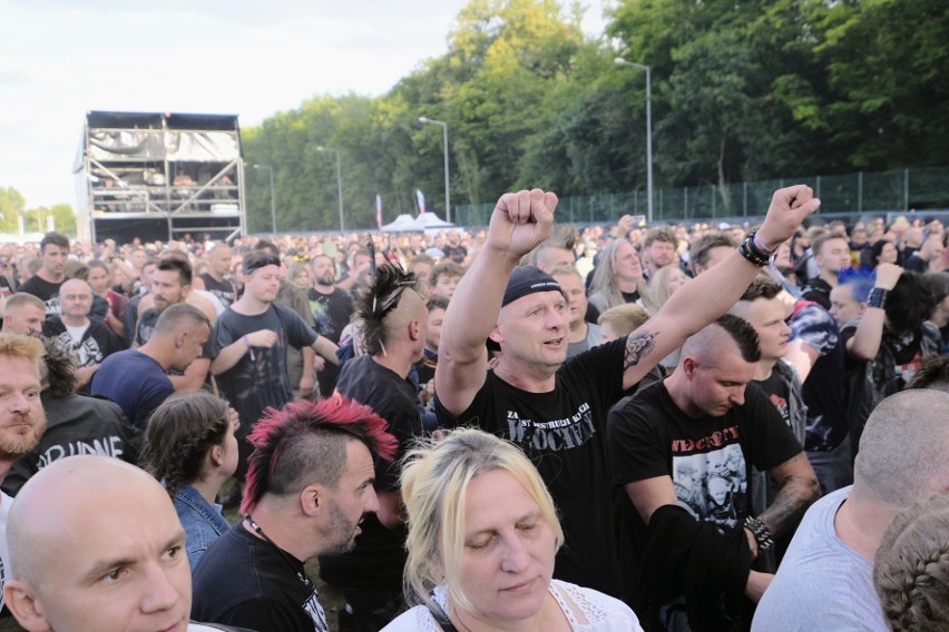 Trwa wielkie święto fanów polskiego rocka - Festiwal w...
