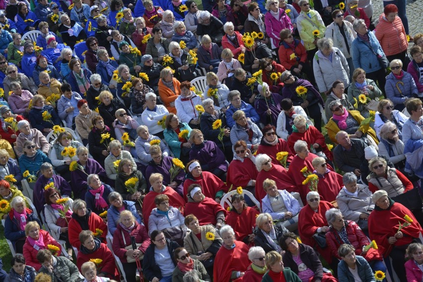 Tysiące kobiet wzięło udział w XXVI Ogólnopolskiej...