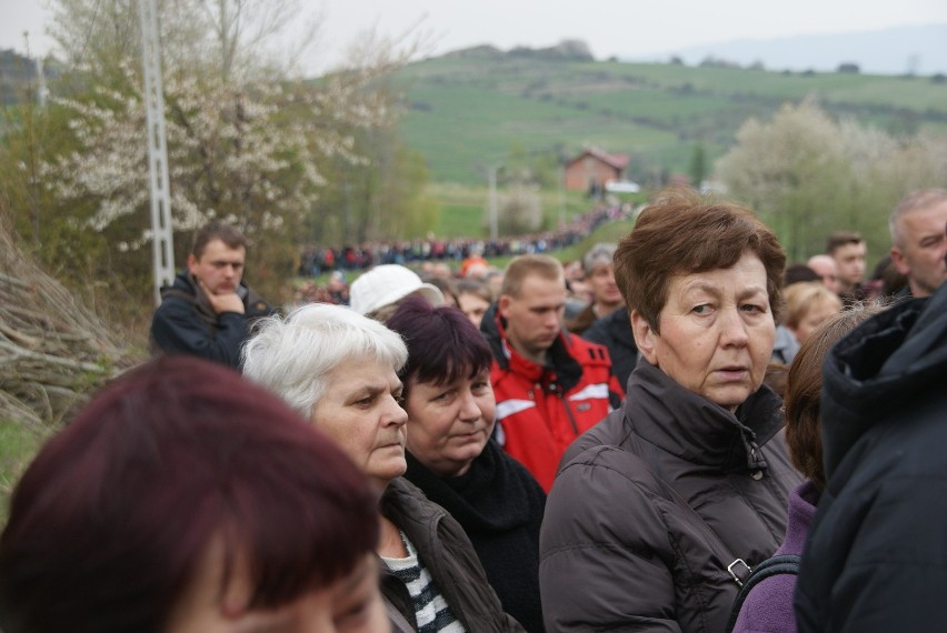 W Drodze Krzyżowej, które odbyła się po raz czternasty,...