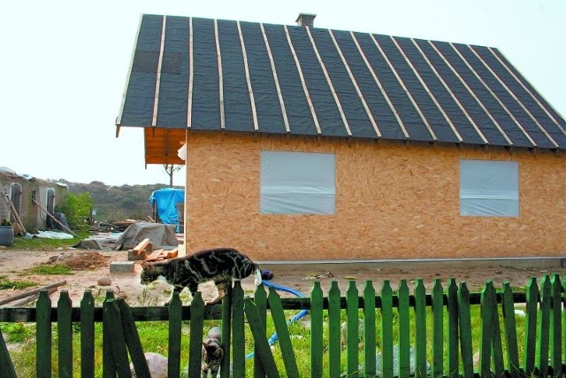 Nowy dom państwa Bilickich ma być gotowy w listopadzie