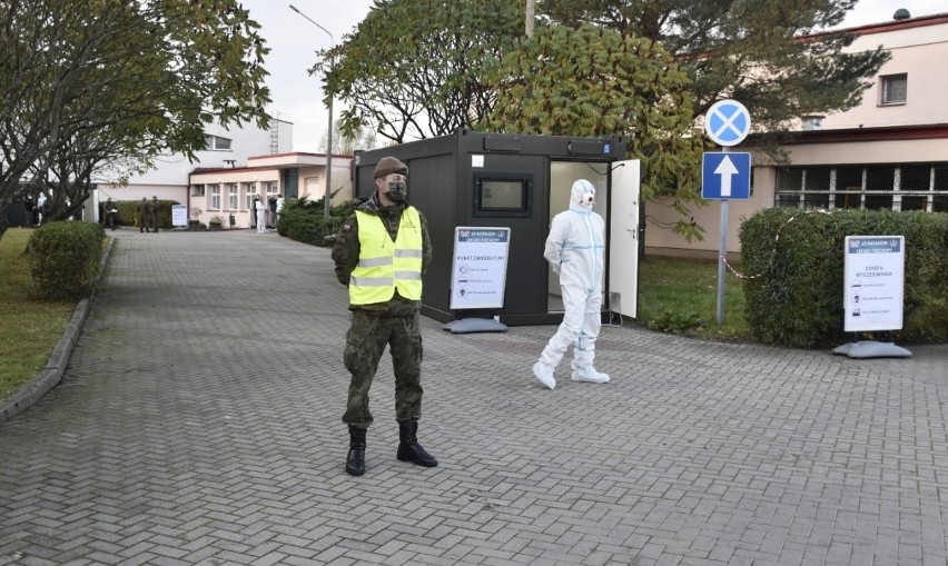 Punkt pobierania testów na koronawirusa przy ulicy Lubelskiej w Radomiu będzie czynny w ten weekend. Sprawdź, o której możesz się zgłosić