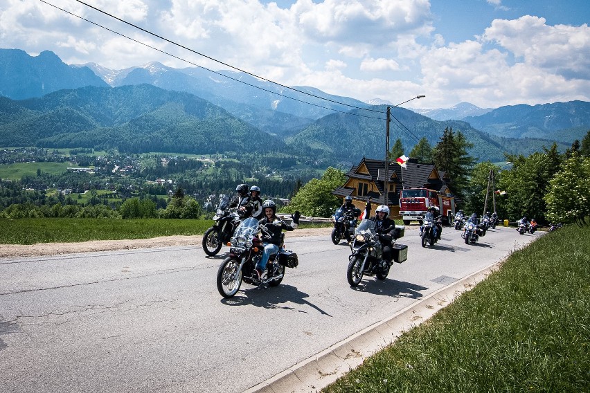 Podhale. Strażacy i motocykliści ruszyli na pielgrzymkę śladami Jana Pawła II [ZDJĘCIA]