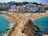 7 najpiękniejszych plaż Europy, do których dotrzecie pociągiem z popularnych miast. Tam można odpocząć od miejskiego zgiełku