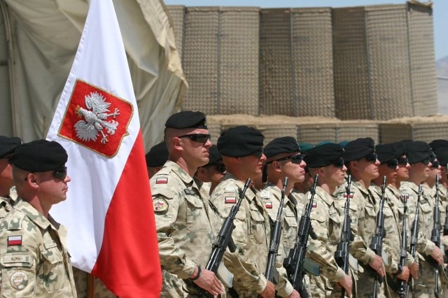 W środę żołnierze ze Świętoszowa przekazali dowodzenie PKW Afganistan kolegom z Międzyrzecza