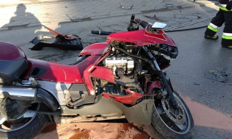 Nowy Sącz. Grożny wypadek motocyklisty [ZDJĘCIA]