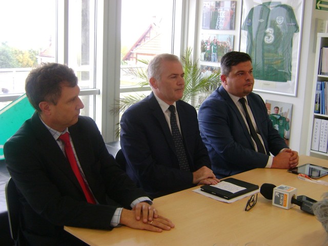 Spotkanie w sprawie utworzenia województwa środkowopomorskiego: Jacek Karnowski, Sławomir Rybicki i Paweł Orłowski