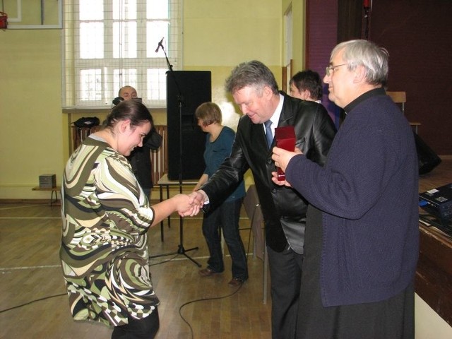 Honorowy patronat nad wydarzeniem sprawował J. E. Ks. Bp Janusz Stepnowski i Zbigniew Kamiński starosta powiatu ostrowskiego.