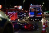 Kraków. Tragiczny wypadek na ul. Pilotów. Zderzenie motocyklisty z autem [ZDJĘCIA, WIDEO]
