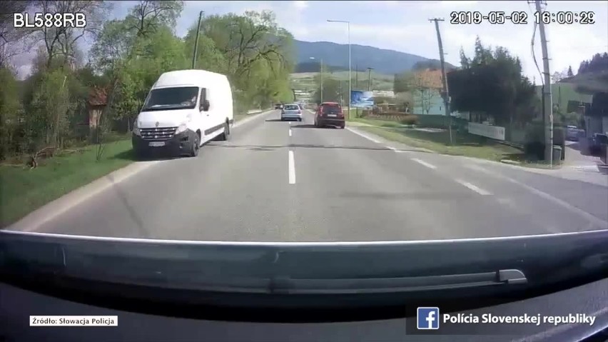 Pościg za polskim kierowcą na Słowacji. Policjanci oddali strzały [FILM]