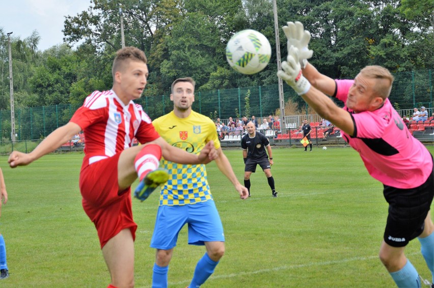 3. liga piłkarska. Soła Oświęcim pokonała Stal Kraśnik. Dwa gole Adriana Wójcika [ZDJĘCIA, SONDA]