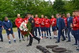 Euro 2017 w Kielcach. Anglicy oddali hołd ofiarom zamachów terrorystycznych