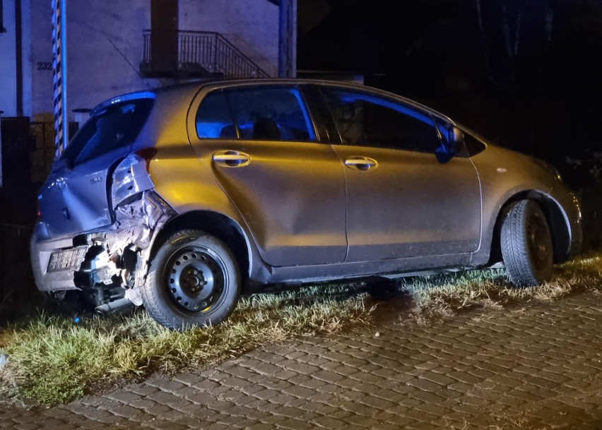 Na ul. Węgierskiej w Przemyślu kierujący BMW uderzył w toyotę. Policjanci zatrzymali młodemu mężczyźnie prawo jazdy [ZDJĘCIA]