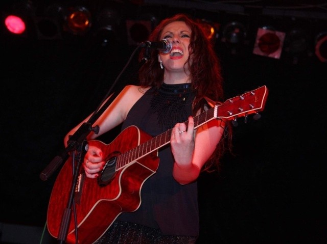 Agata Śliwińska zaśpiewała "Rehab" z repertuaru Amy Winehouse.