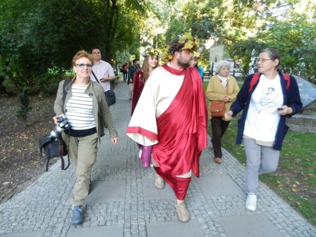 Na spacer szlakiem Bachusików wybrał się także sam Bachus