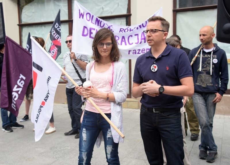 Manifestacje w Łodzi i Warszawie