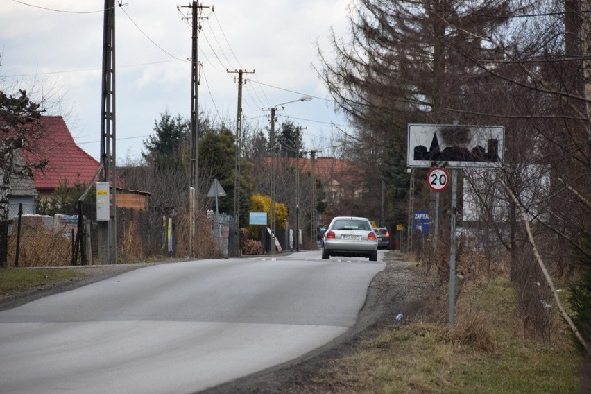 Zjazd z autostrady kończy się teraz w Ostrowie. Aby jechać...