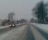Atak zimy: drogi wokół Szydłowca przejezdne
