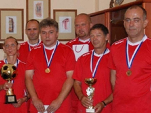 Mistrzowie Międzynarodowej Ligii Piłki Nożnej Osób Niepełnosprawnych z DPS nr 1 w Grudziądzu