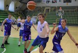 Inowrocław. Wojewódzka liga koszykówki U-15. Inowrocławska Akademia Koszykówki Kasprowicz-Zryw Toruń 111:66. Zdjęcia