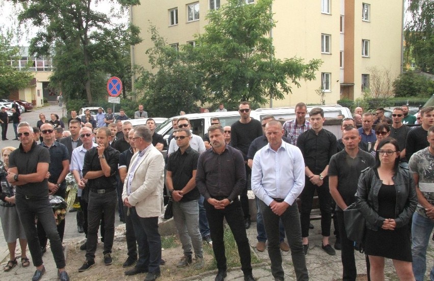 Rodzina, przyjaciele i sportowcy pożegnali Michała Rotera w Kielcach [WIDEO, zdjęcia]