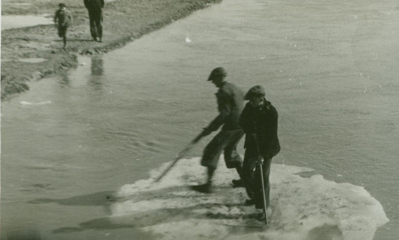 Śnieg zaczął topnieć, a ulice Lublina znalazły się pod wodą. Wielka powódź z 1947 roku. Zobacz 