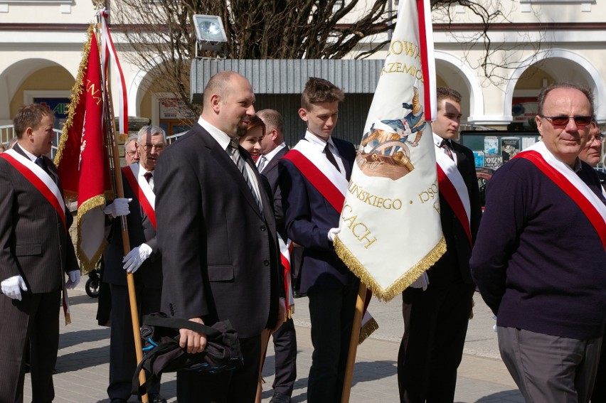 Gorlice. Cech Rzemiosł i Przedsiębiorczości ma nowy sztandar. Uroczyste poświęcenie w bazylice