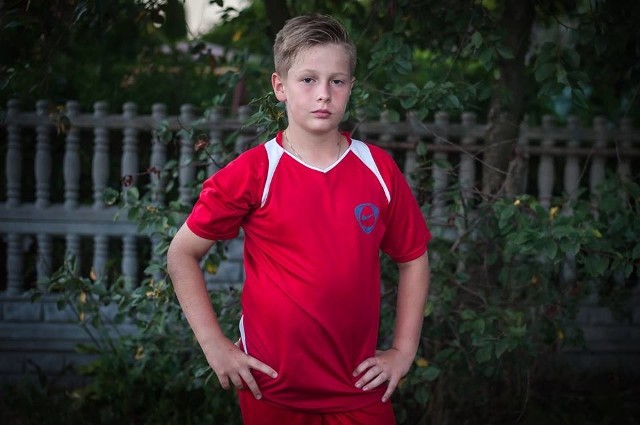 Aleksander Jastrzębski gra w piłkę nożną, trenuje karate. Czy za pomoc rannemu kierowcy otrzyma nagrodę „Młody bohater”?