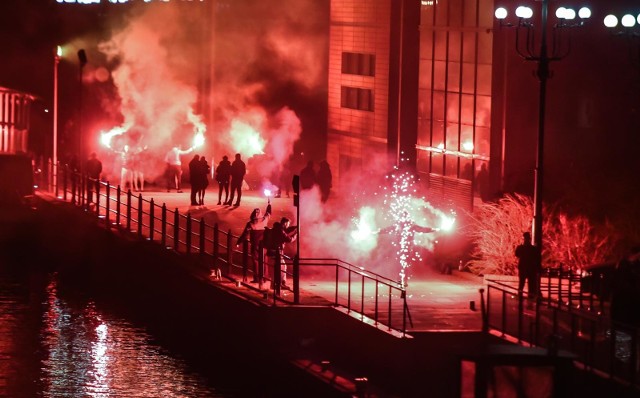 - Ci, którzy zdecydują się na kupno i użycie fajerwerków, niech przynajmniej zapoznają się z instrukcją ich obsługi - apelują strażnicy miejscy.