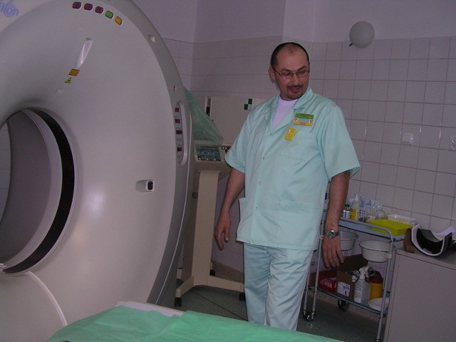 Nowoczesny sprzęt i wykwalifikowana kadra, to jeden z kilku atutów Szpitala Wojewódzkiego w Tarnobrzegu. Na zdjęciu jedno z cenniejszych urządzeń tomograf komputerowy