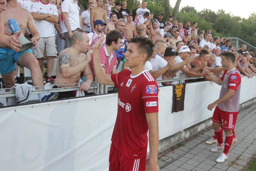 AS Trencin - Górnik Zabrze [ZDJĘCIA KIBICÓW]: Tak było na trybunach w Myjavie