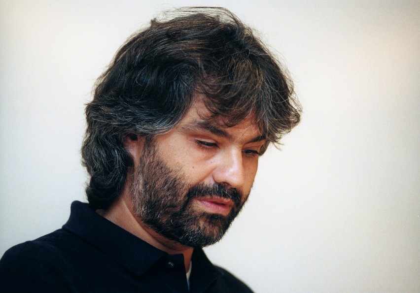 Od 1994 roku Bocelli nagrał 15 solowych albumów studyjnych...