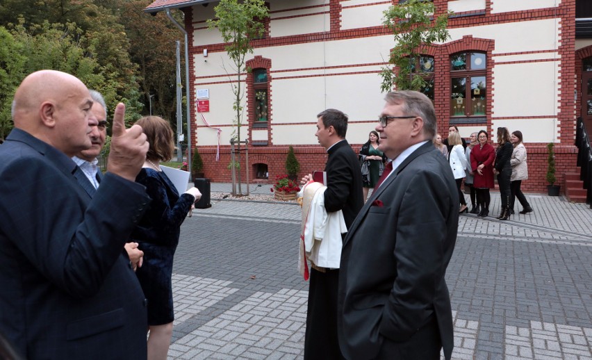 Niepubliczne Leśne Przedszkole „Sikorka” od dziś nosi imię...