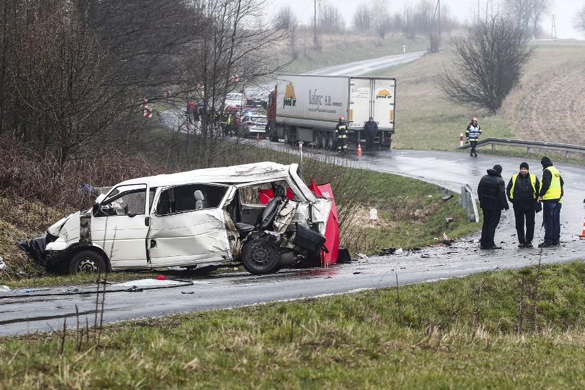 Pięciu podkarpackich piłkarzy zginęło w zderzeniu busa z ciężarówką w Weryni