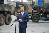 Minister obrony patronował podpisaniu kontraktu w Hucie Stalowa Wola na wozy amunicyjne