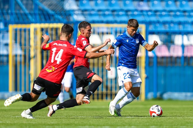 Rezerwy Lecha Poznan przegrały u siebie z Pogonią Siedlce 0:4.