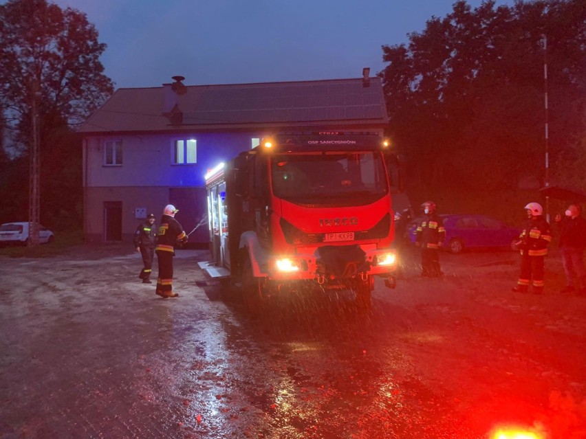 Nowy wóz strażacki już służy druhom z OSP Sancygniów....