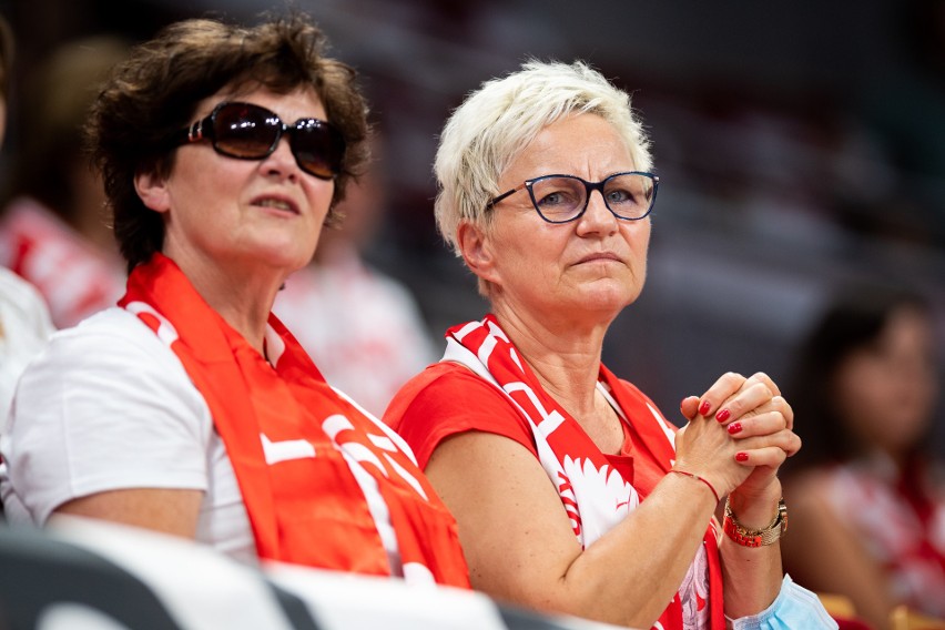 Kibice na meczu siatkarskim Polska - Rosja