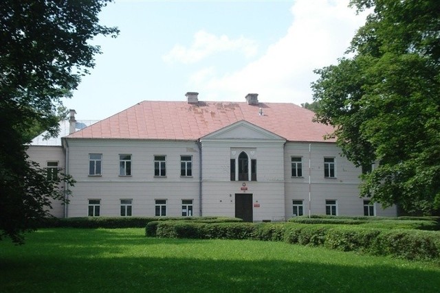 Pałac w Wiśniowej przejdzie renowację. Ogłoszono już przetarg na pierwszy etap inwestycji.